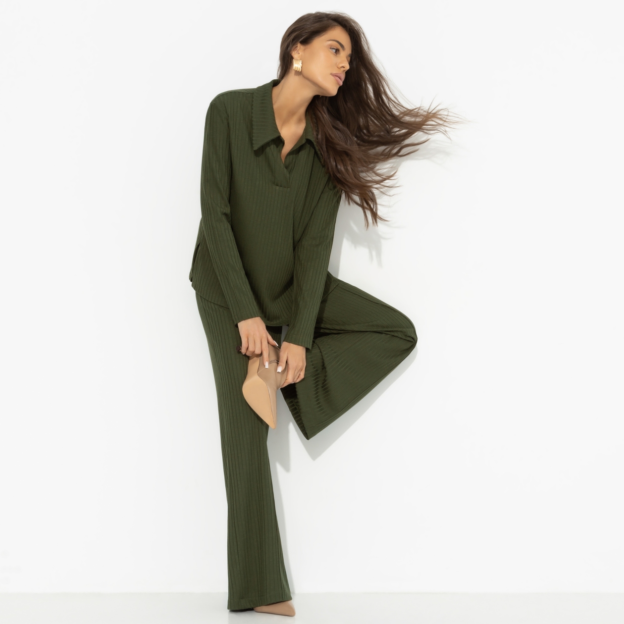 Брючный костюм Зайти красиво. Состав: 60% полиэстер, 35% вискоза, 5% спандекс