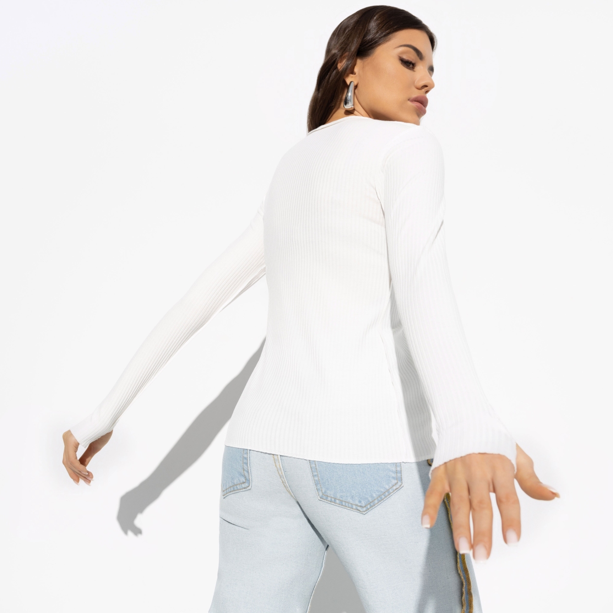 Лонгслив двусторонний Роковое признание (вайт). Состав: 65% п/э, 30% вискоза, 5% спандекс