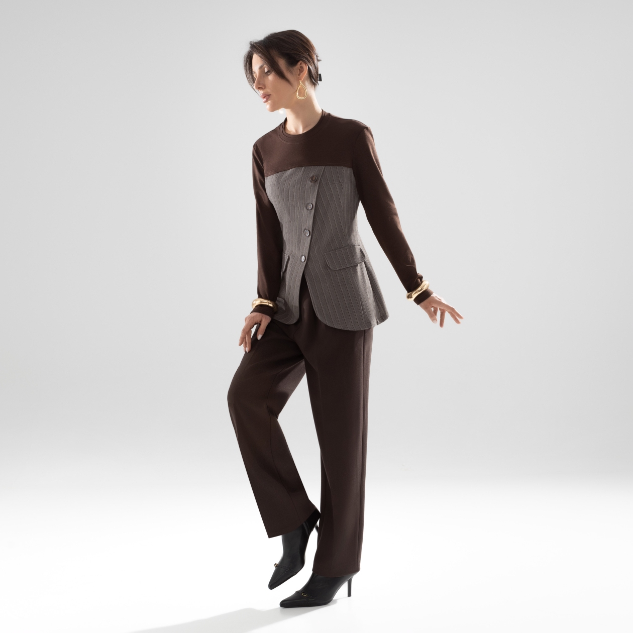 Вкус победы (brown). Состав: 50% вискоза, 25% нейлон, 20% п/э, 5% спандекс