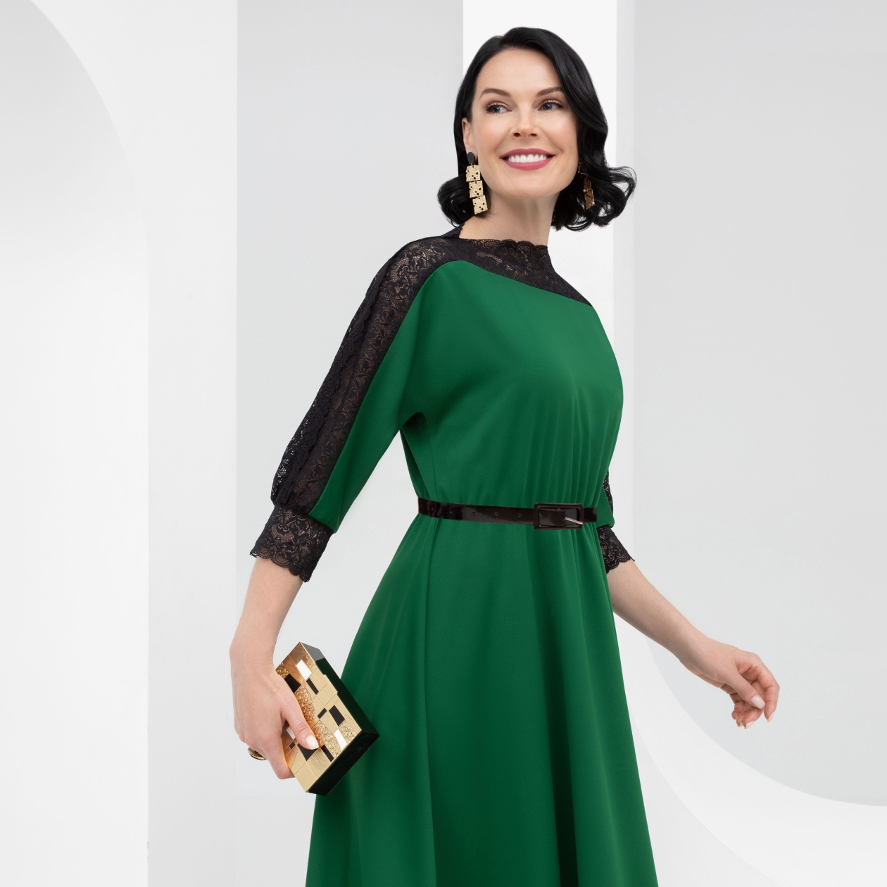 Платье Парижский десерт (изумруд, с ремешком). Состав: 65% п/э, 30% вискоза, 5% эластан