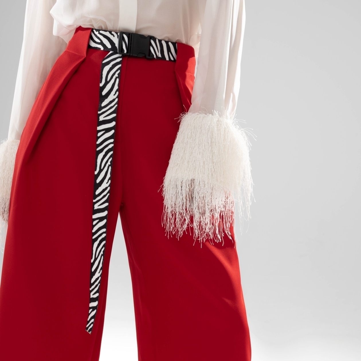 Брюки Lifestyle (рэд, с поясом). Состав: 60% полиэстер, 37% вискоза, 3% спандекс