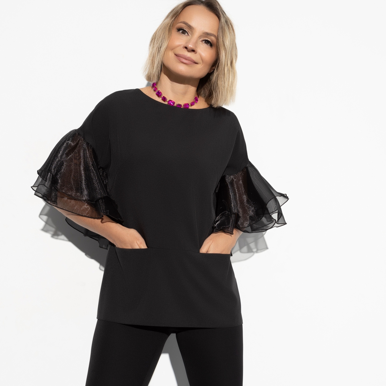 Блуза Кокетка в образе. Состав: 95% п/э, 5% эластан