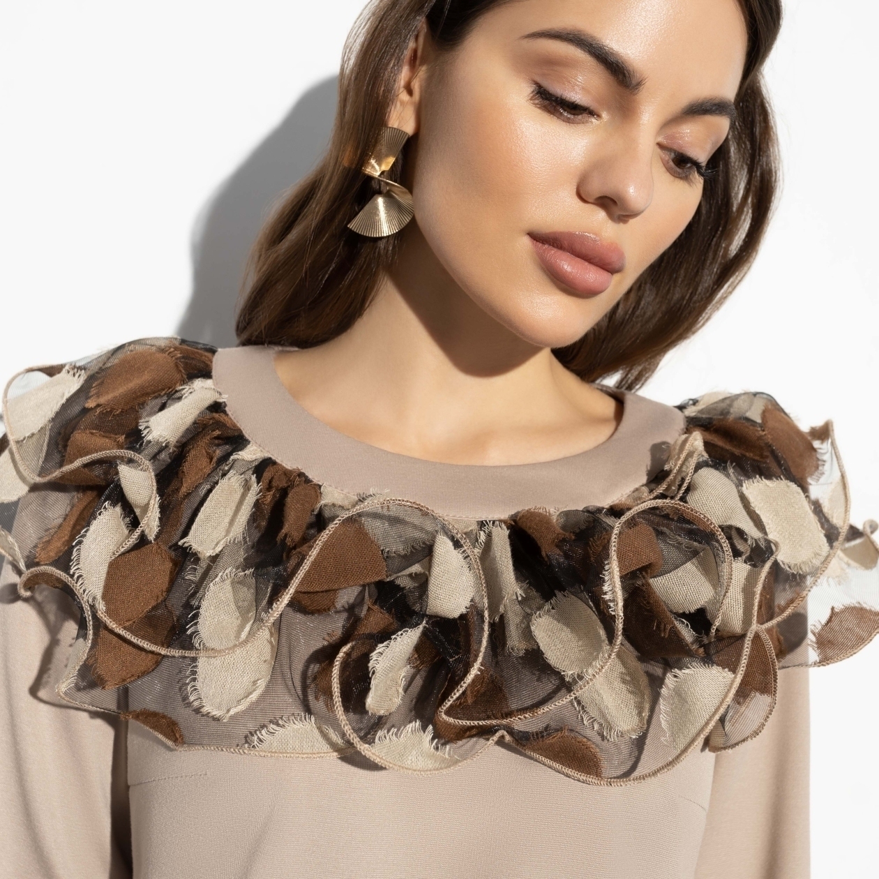 Платье Фееричное появление. Состав: 65% п/э, 30% вискоза, 5% спандекс