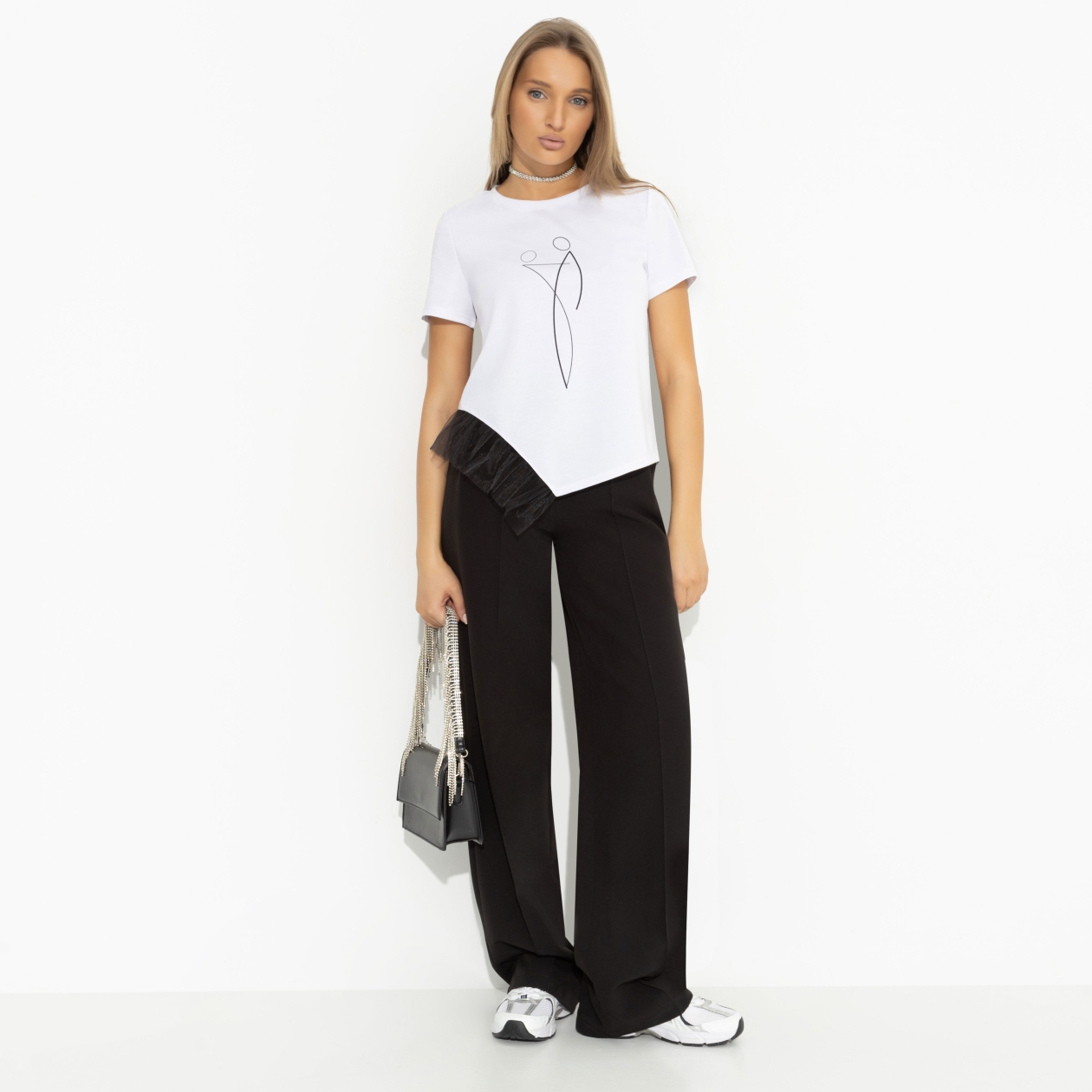 Футболка Нарушая границы стиля. Состав: 65% полиэстер, 30% вискоза, 5% стрейч