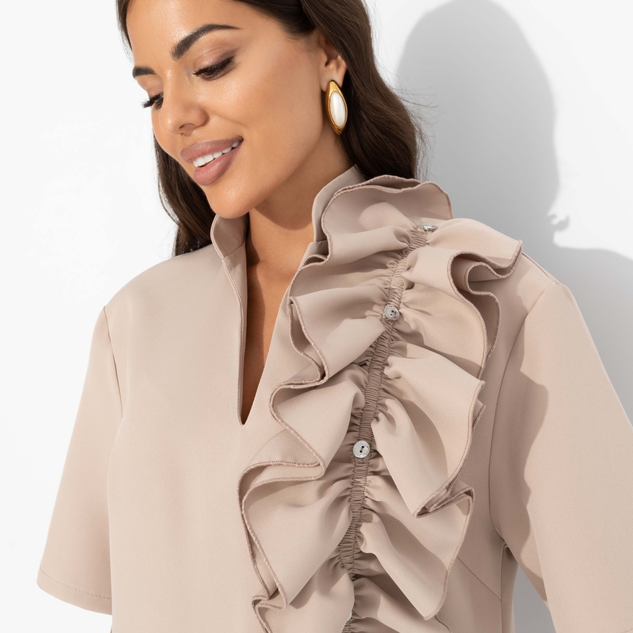 Платье Сияние глянца (nude). Состав: 95% п/э, 5% эластан