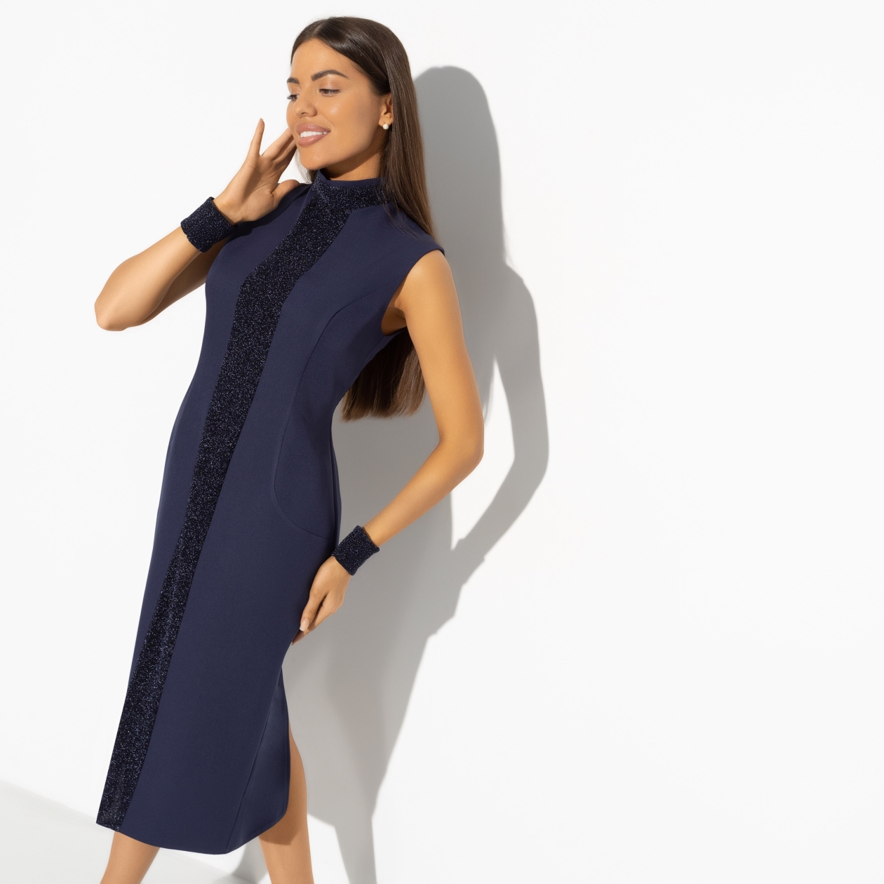 Платье-футляр Поцелуй удачи (night, с манжетами). Состав: 95% п/а, 5% эластан