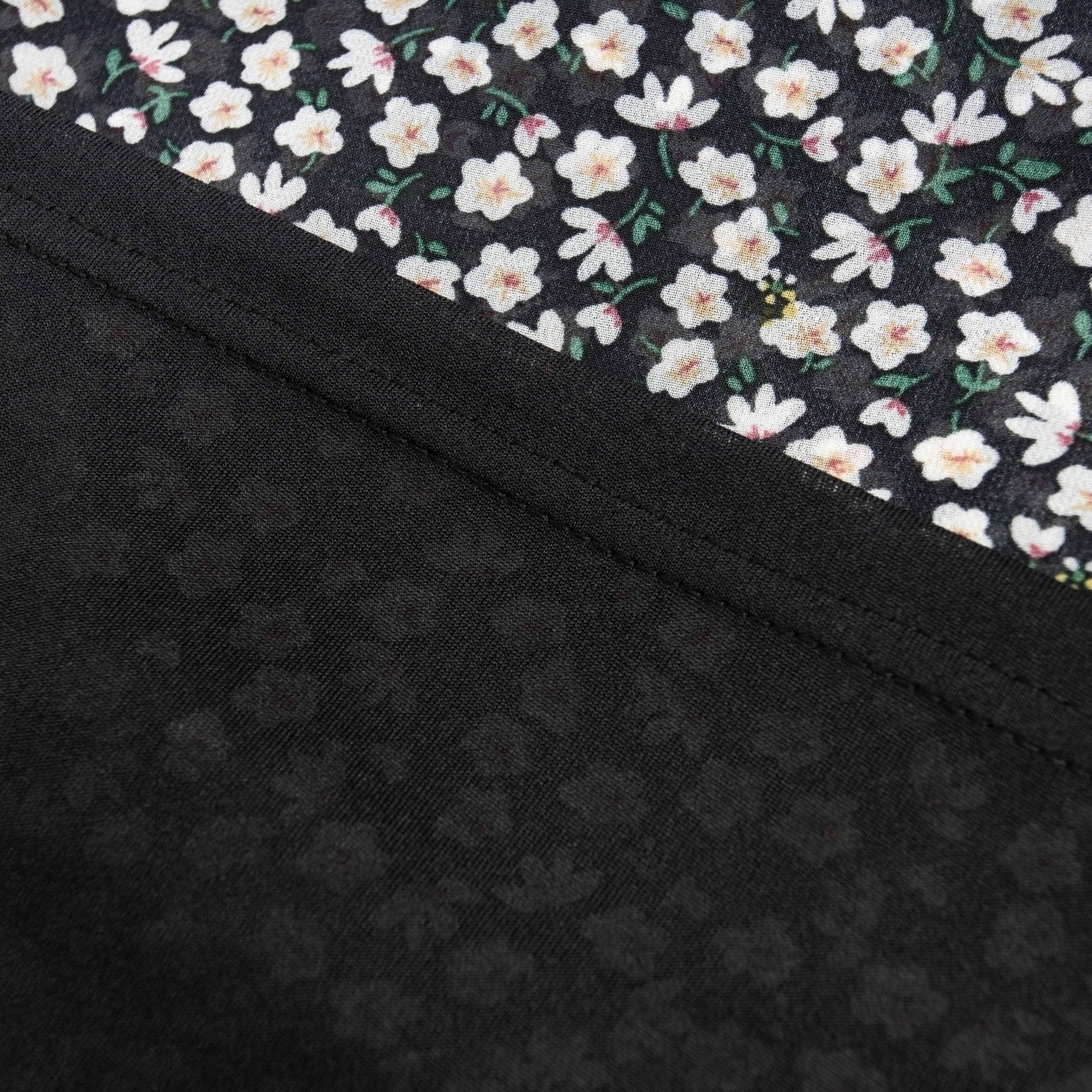 Платье Для восхищенных взглядов. Состав: 98% п/э, 2% спандекс