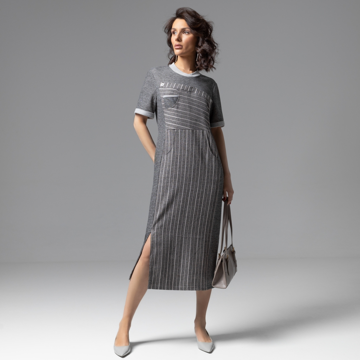 Платье Простая формула роскоши. Состав: 40% п/э, 30% хлопок, 25% вискоза, 5% спандекс