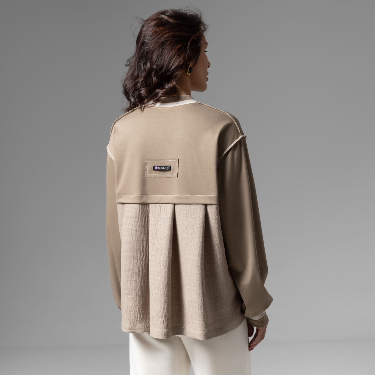 Успех в руках (бежевый). Состав: 65% полиэстер, 30% вискоза, 5% спандекс