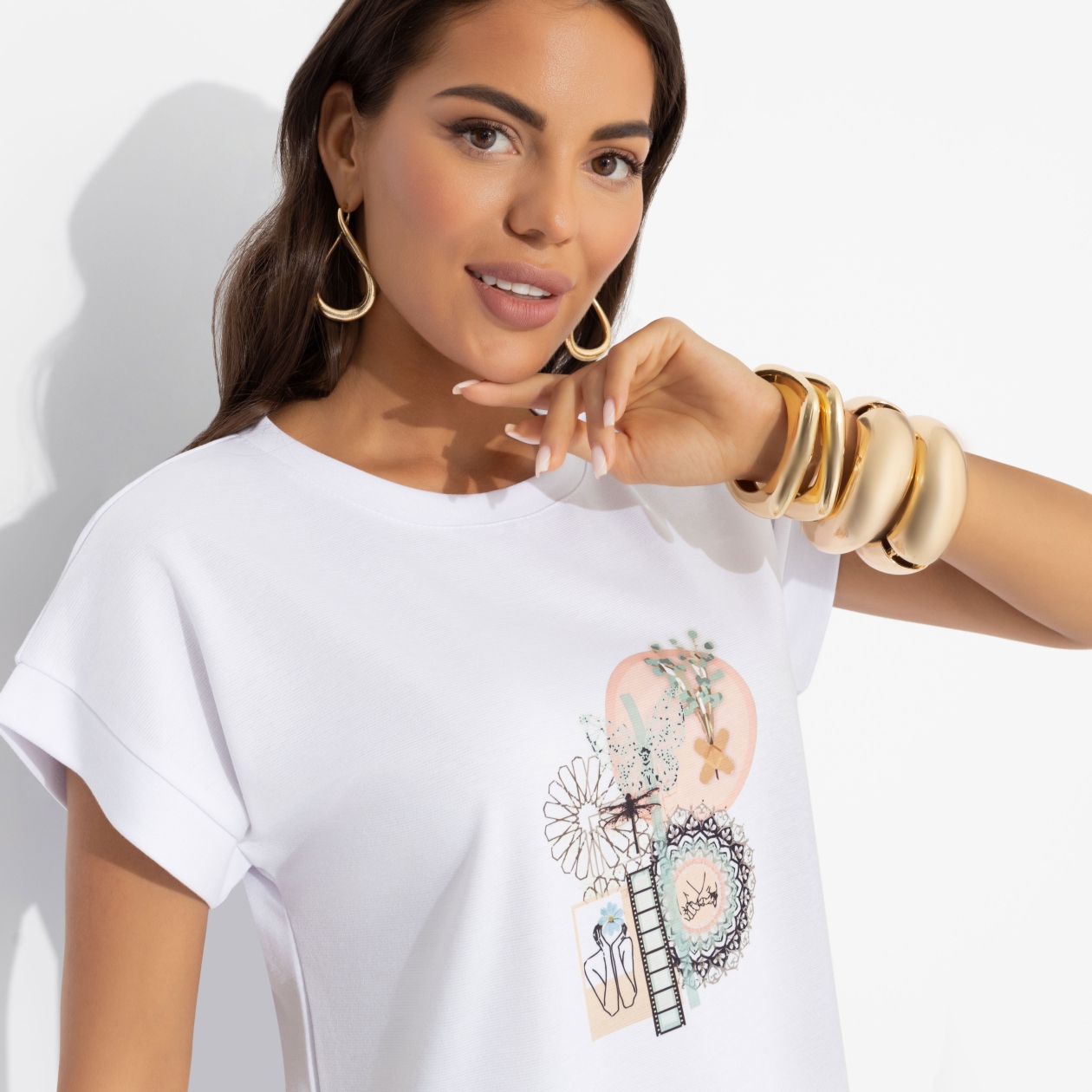 Футболка Оттенок настроения. Состав: 65% п/э, 30% вискоза, 5% стрейч