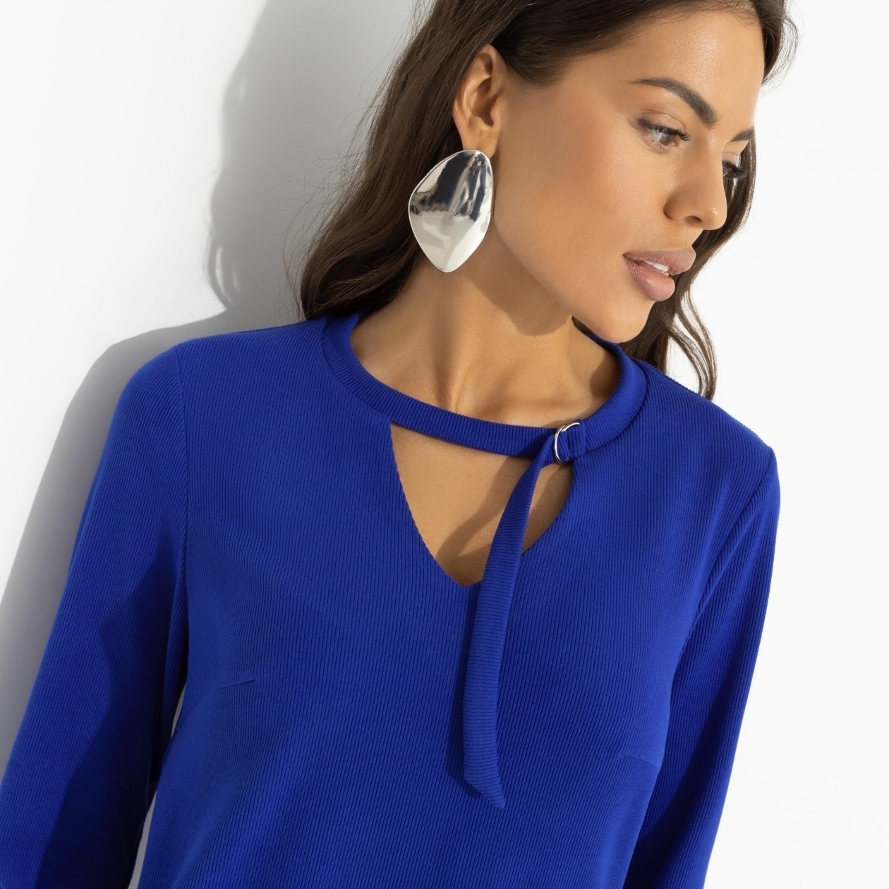 Блуза Неисчерпаемый талант (спелая голубика). Состав: 65% полиэстер, 30% вискоза, 5% эластан