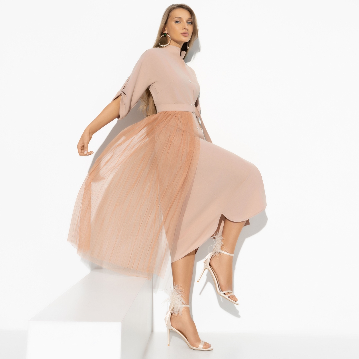 Платье-рубашка Изящный облик (гламур, с баской). Состав: 95% п/э, 5% спандекс