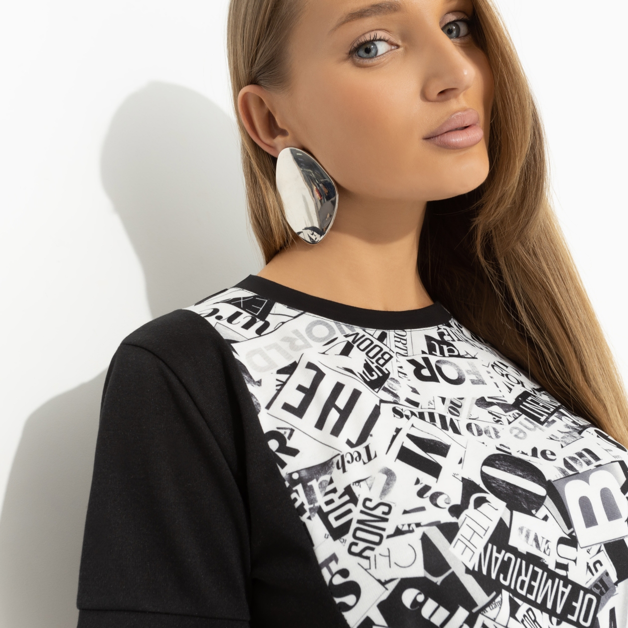 Футболка Икона момента. Состав: 65% полиэстер, 30% вискоза, 5% стрейч