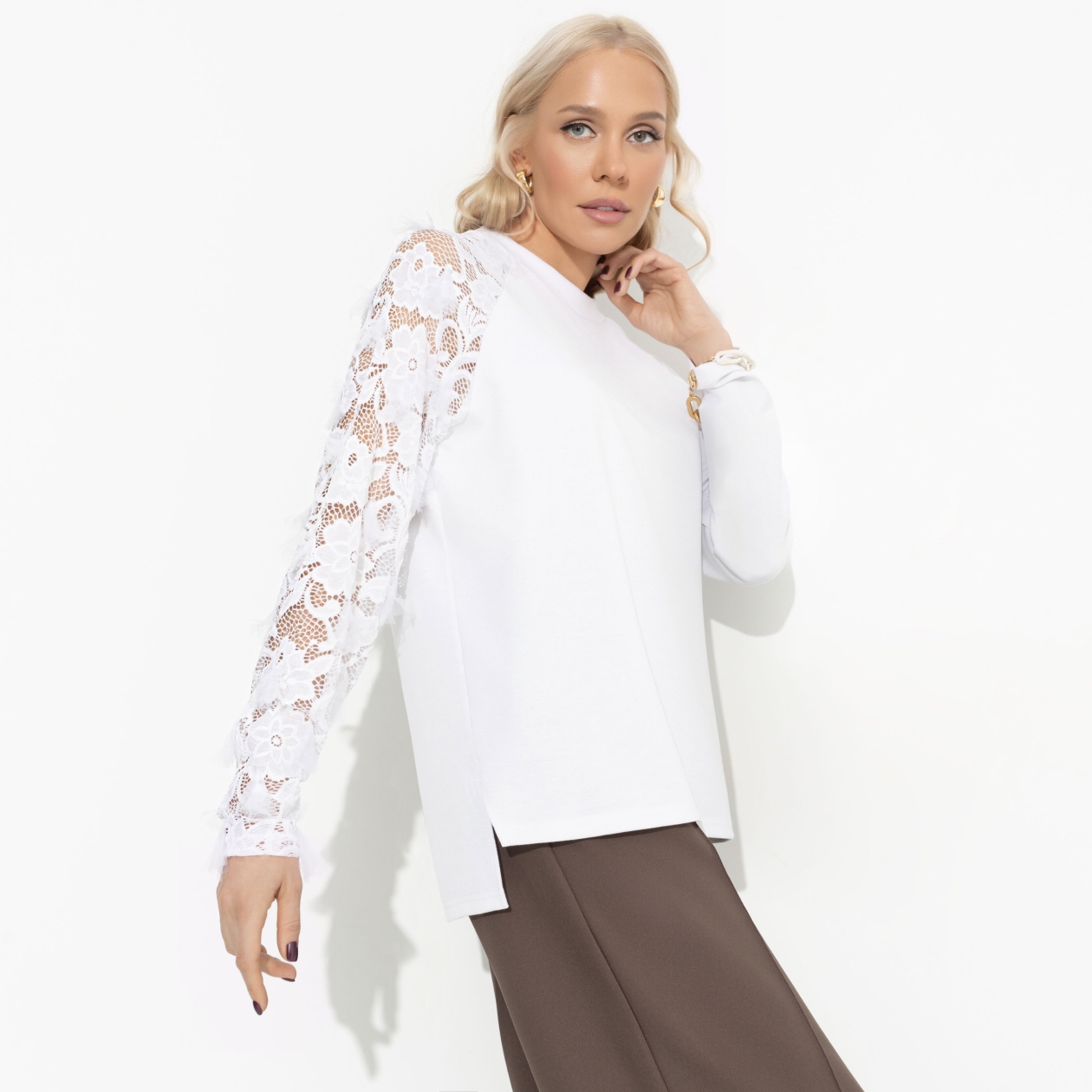 Модная хроника (white). Состав: 65% полиэстер, 30% вискоза, 5% спандекс