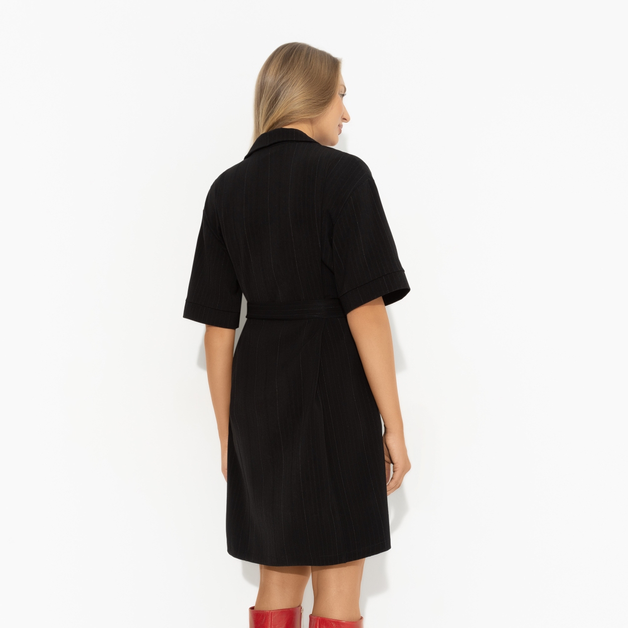 Платье Идеальный пример (black). Состав: 92% полиэстер, 6% вискоза, 2% спандекс