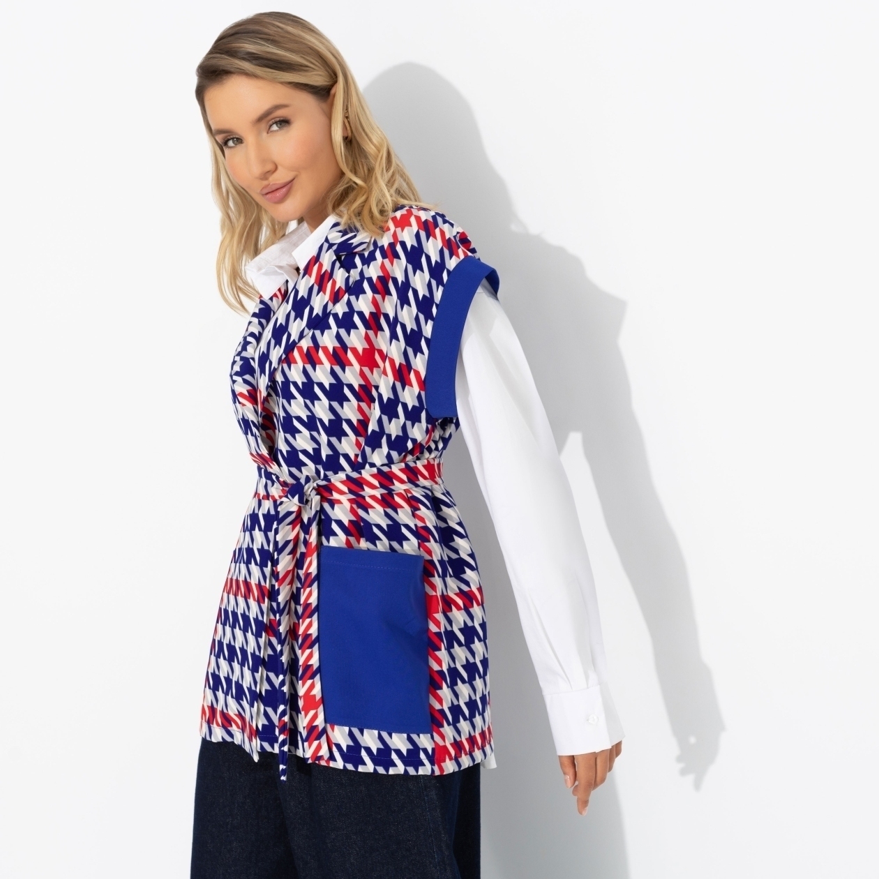 Модное измерение (яркий, с поясом). Состав: 95% п/э, 5% спандекс