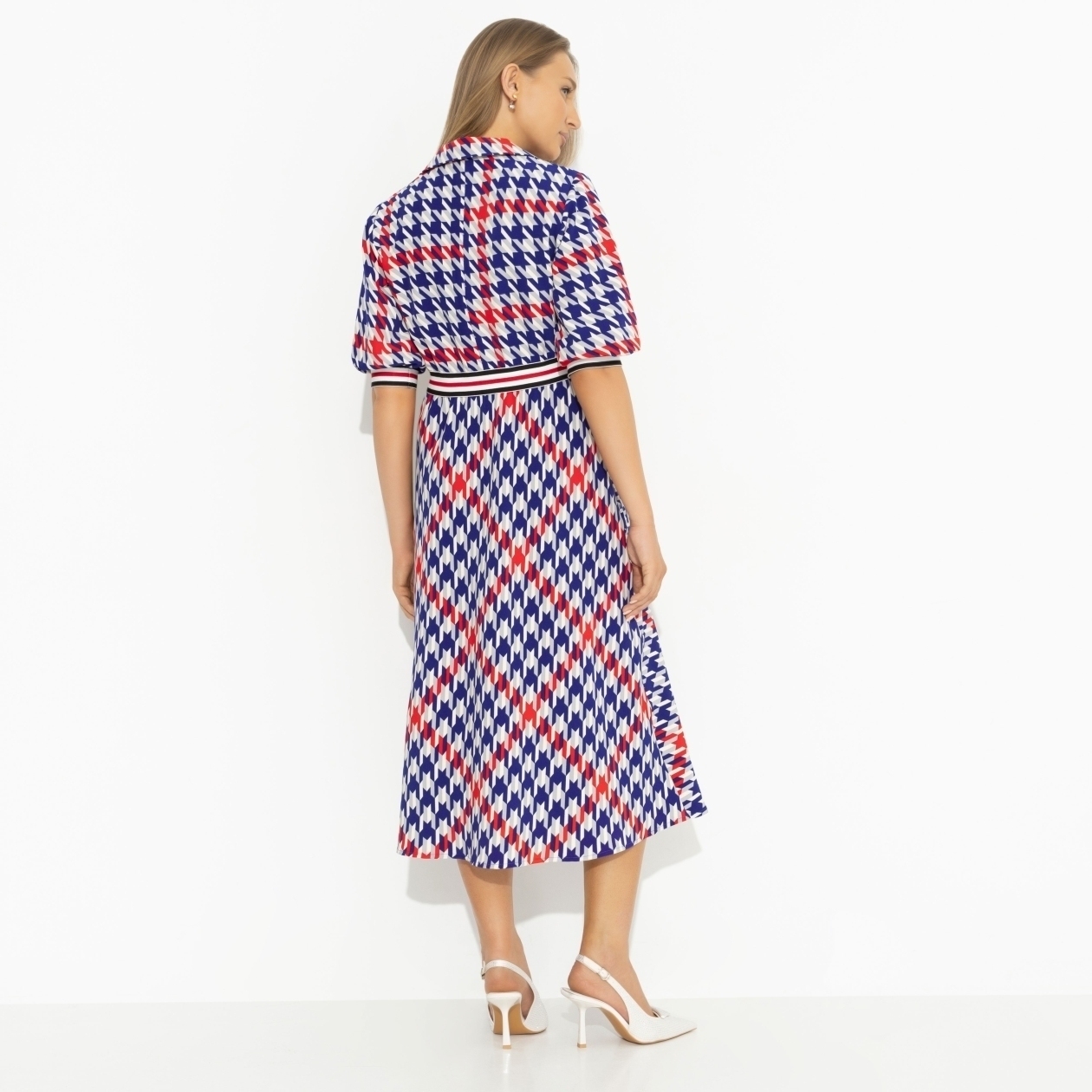 Платье Увлечься вмиг (яркая). Состав: 95% полиэстер, 5% спандекс