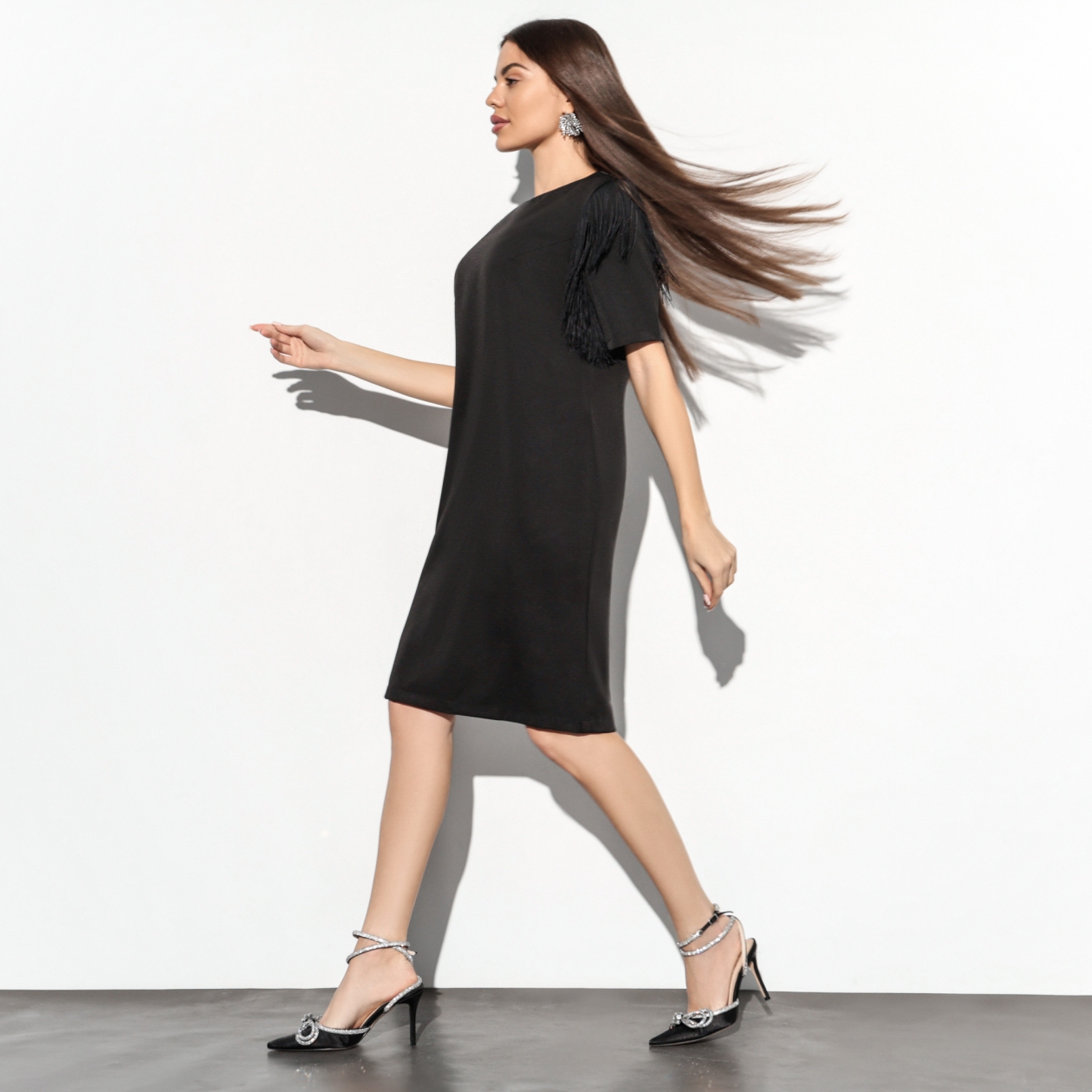 Платье Любоваться разрешается. Состав: 96% п/э, 4% эластан