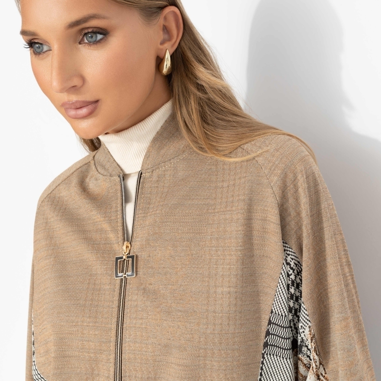 Брючный костюм Создан для света (2 в 1). Состав: 65% п/э, 30% вискоза, 5% спандекс