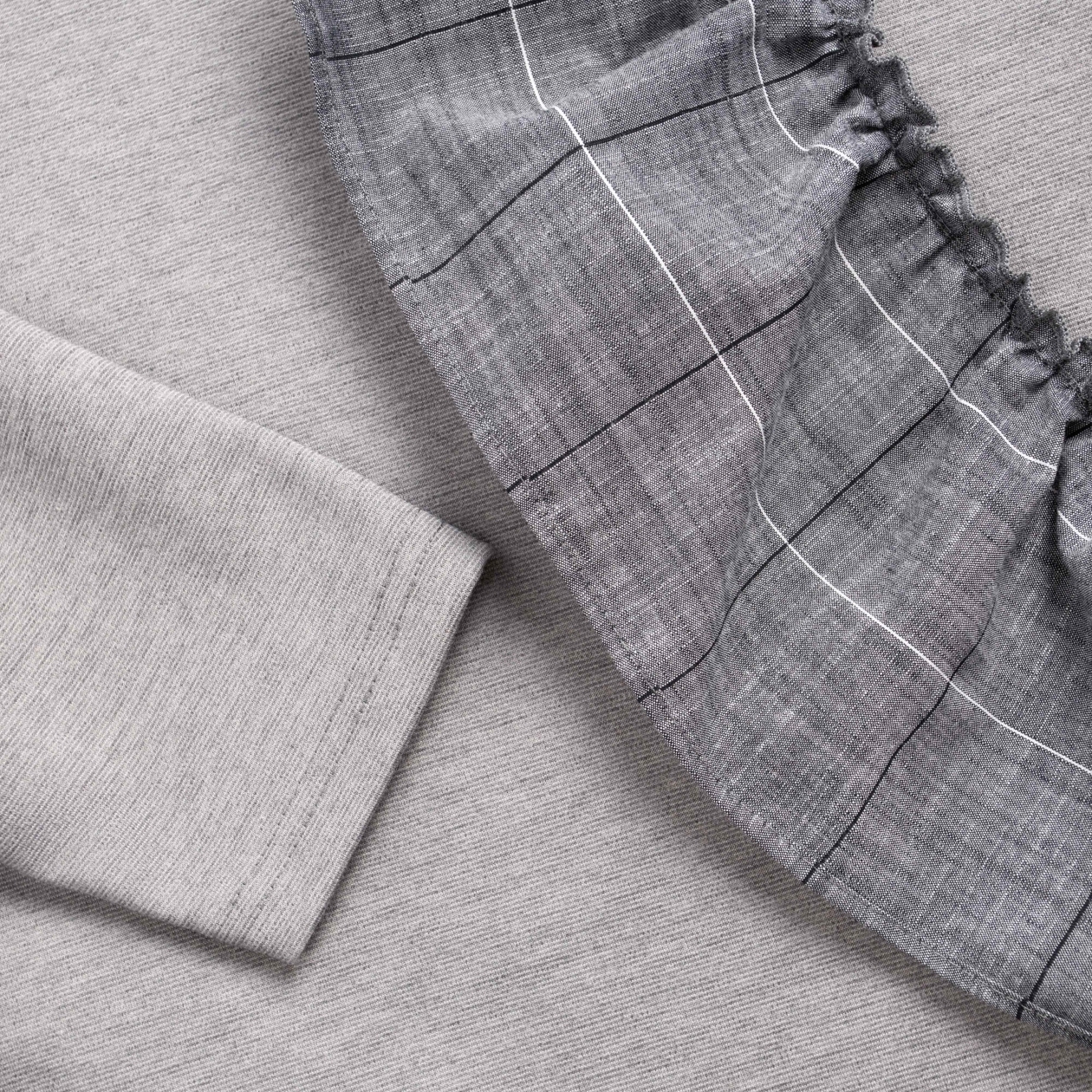 Лонгслив Гардеробная магия. Состав: 65% п/э, 30% вискоза, 5% спандекс