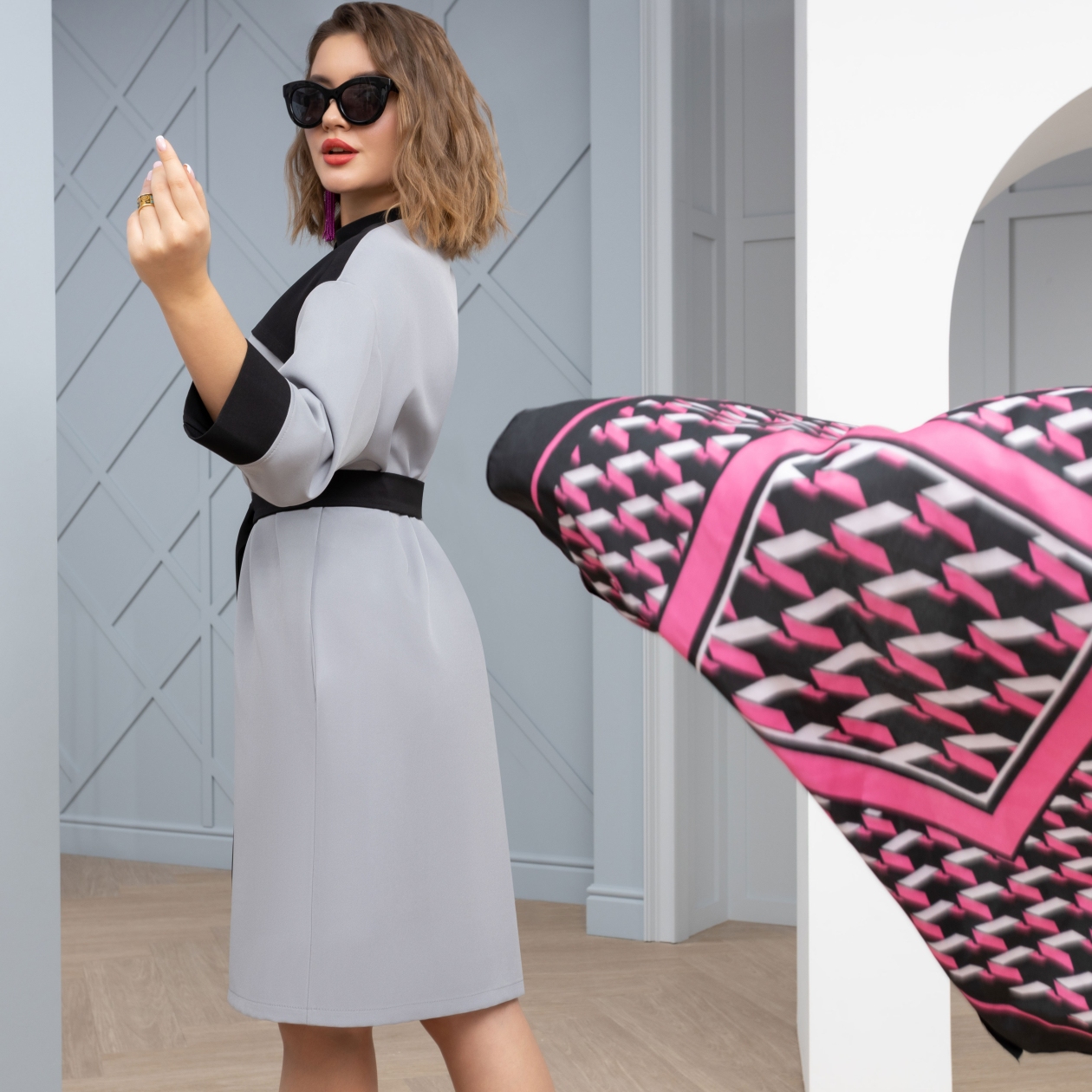 Платье Идеальный фасон (француженка, с поясом). Состав: 60% п/э, 37% вискоза, 3% спандекс