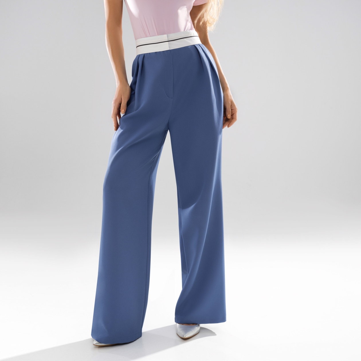 Брюки Стильная действительность (denim happy). Состав: 60% п/э, 37% вискоза, 3% спандекс