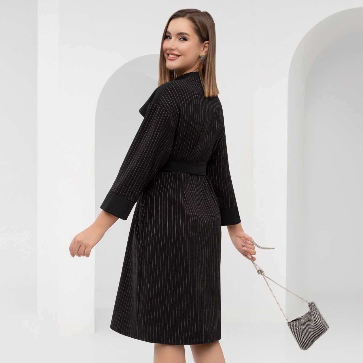 Платье Идеальный фасон (модница, с поясом). Состав: 96% п/э, 4% эластан