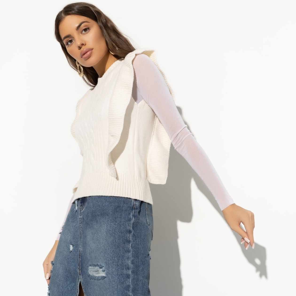 Неделя моды (new). Состав: 50% акрил, 30% шерсть, 10% кашемир, 10% вискоза