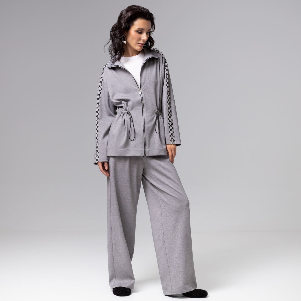 Свобода движений (серая). Состав: 35% п/э, 30% вискоза, 30% нейлон, 5% спандекс