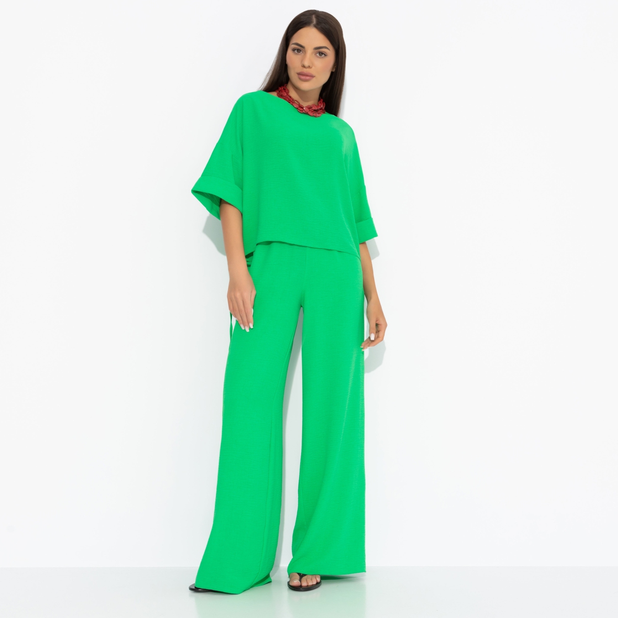 Брючный костюм Энергия цвета (2 в 1). Состав: 65% п/э, 30% вискоза, 5% эластан