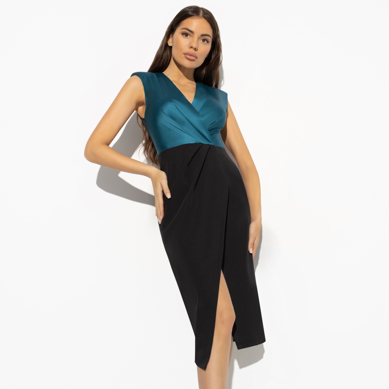 Платье-футляр Подлинная принцесса (emerald). Состав: 60% полиэстер, 37% вискоза, 3% спандекс