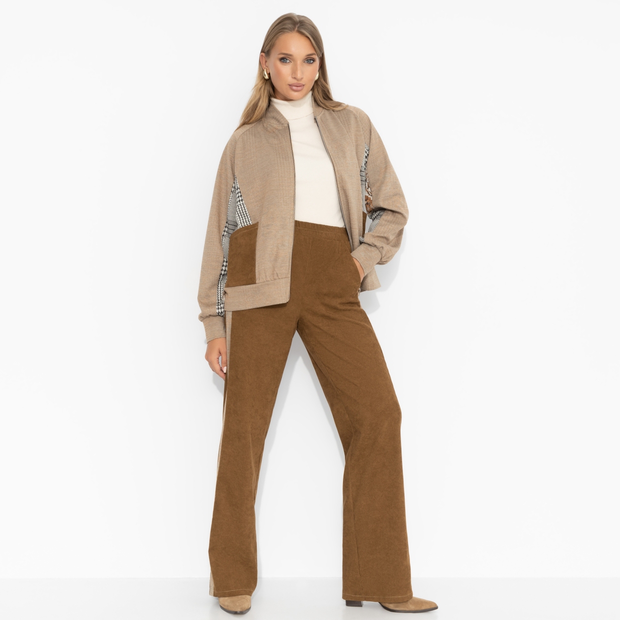 Брючный костюм Создан для света (2 в 1). Состав: 65% п/э, 30% вискоза, 5% спандекс