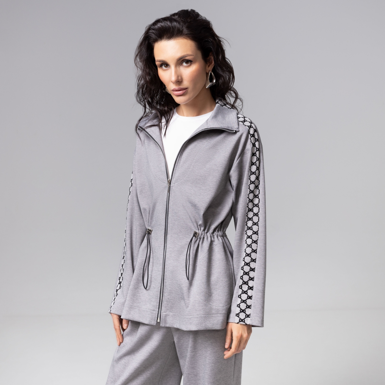 Свобода движений (серая). Состав: 35% п/э, 30% вискоза, 30% нейлон, 5% спандекс