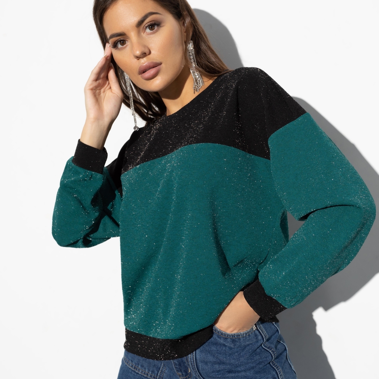 Сила гипноза (загадка). Состав: 93% п/э, 3% металлическая нить, 4% спандекс