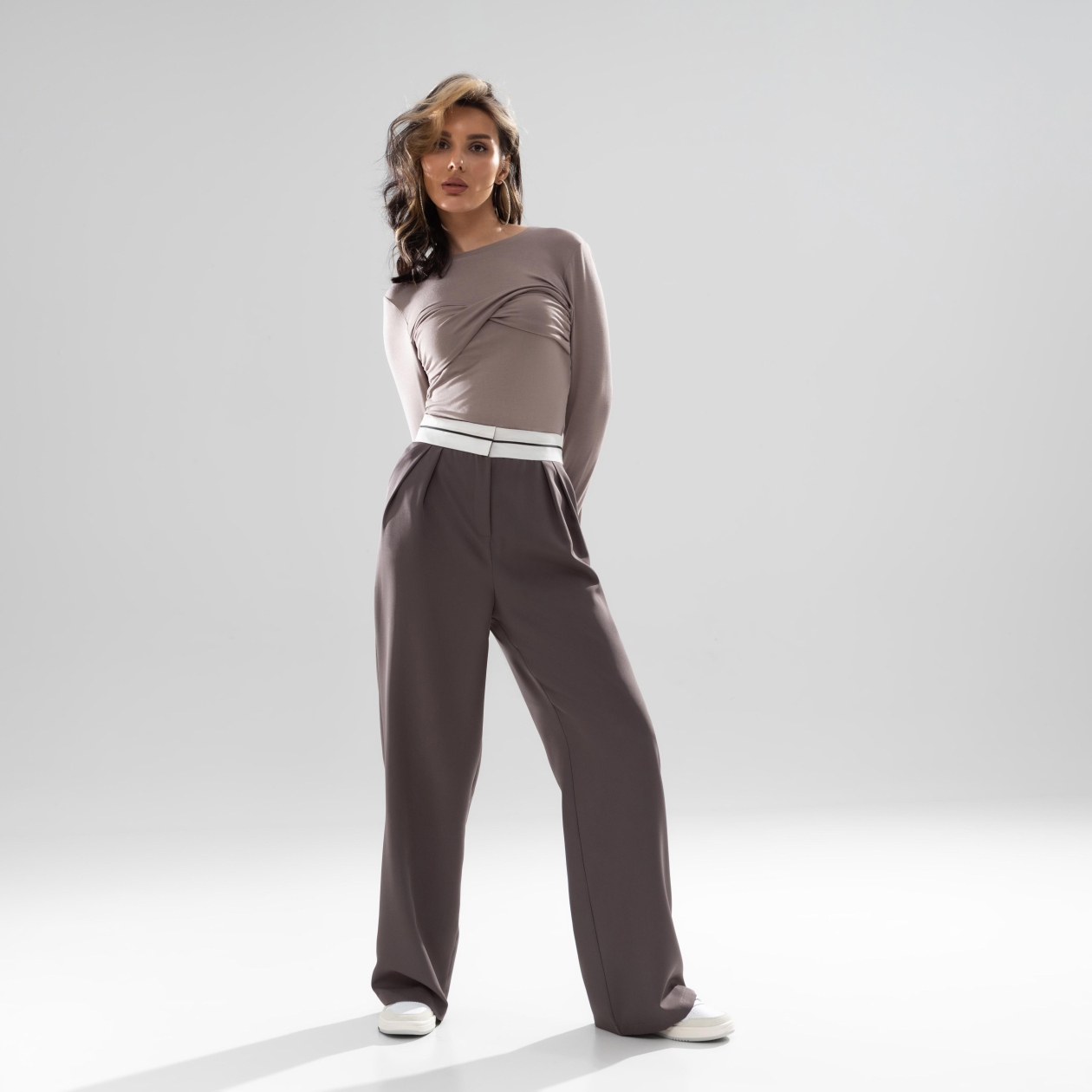 Брюки Стильная действительность (beige style). Состав: 60% п/э, 37% вискоза, 3% спандекс