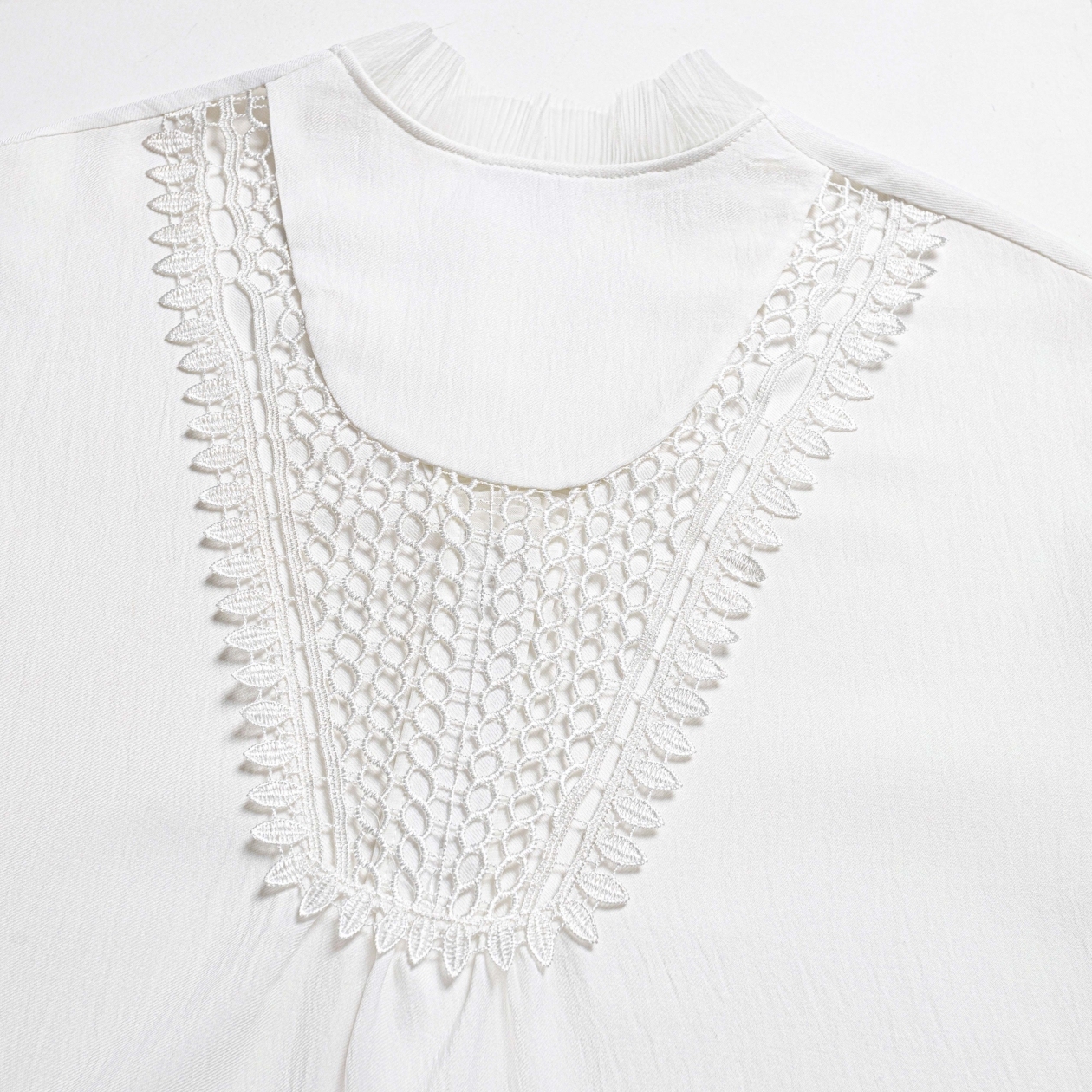 Моя аура – люкс (белая). Состав: 65% полиэстер, 30% вискоза, 5% спандекс