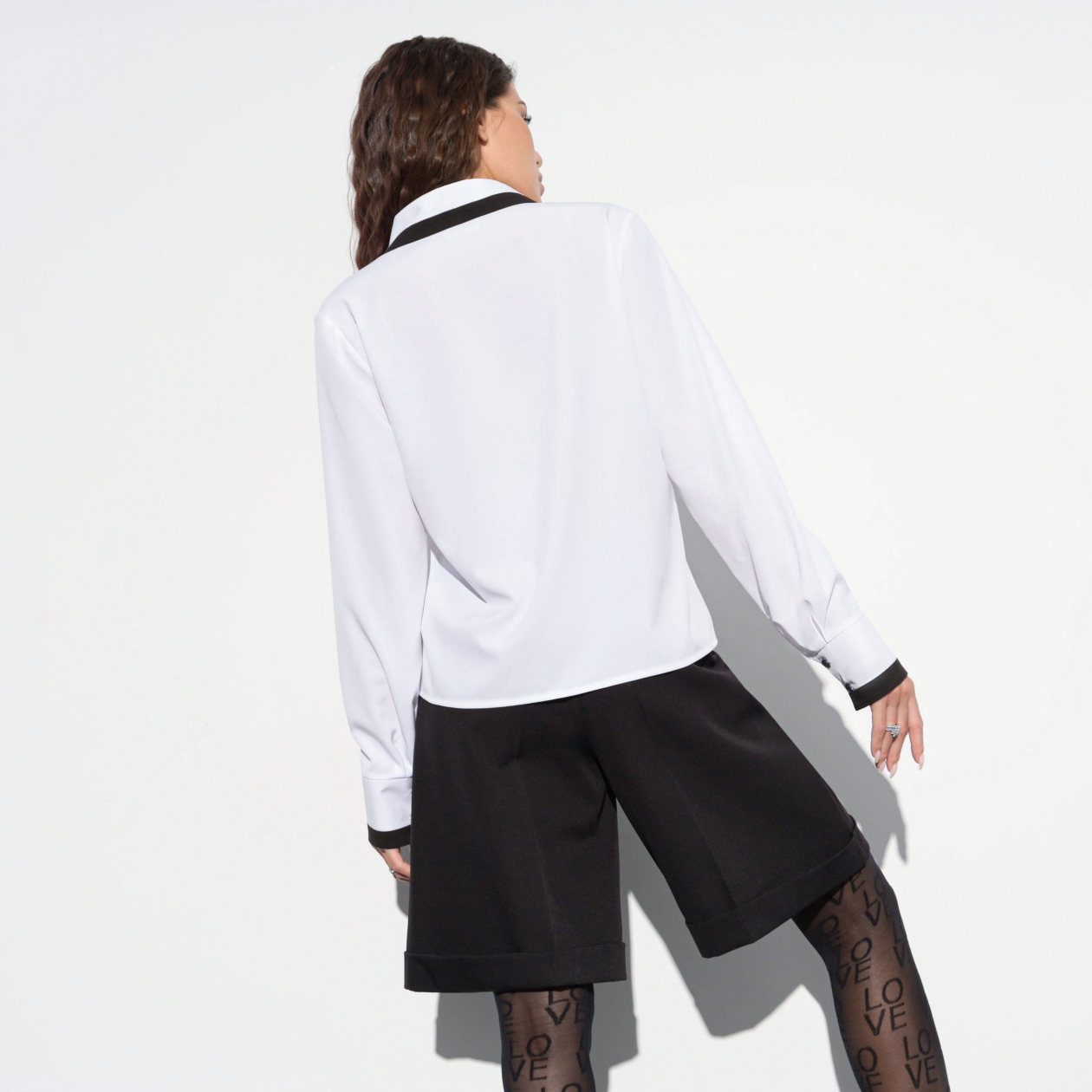 Блуза Стандарт элегантности. Состав: 65% п/э, 30% вискоза, 5% эластан