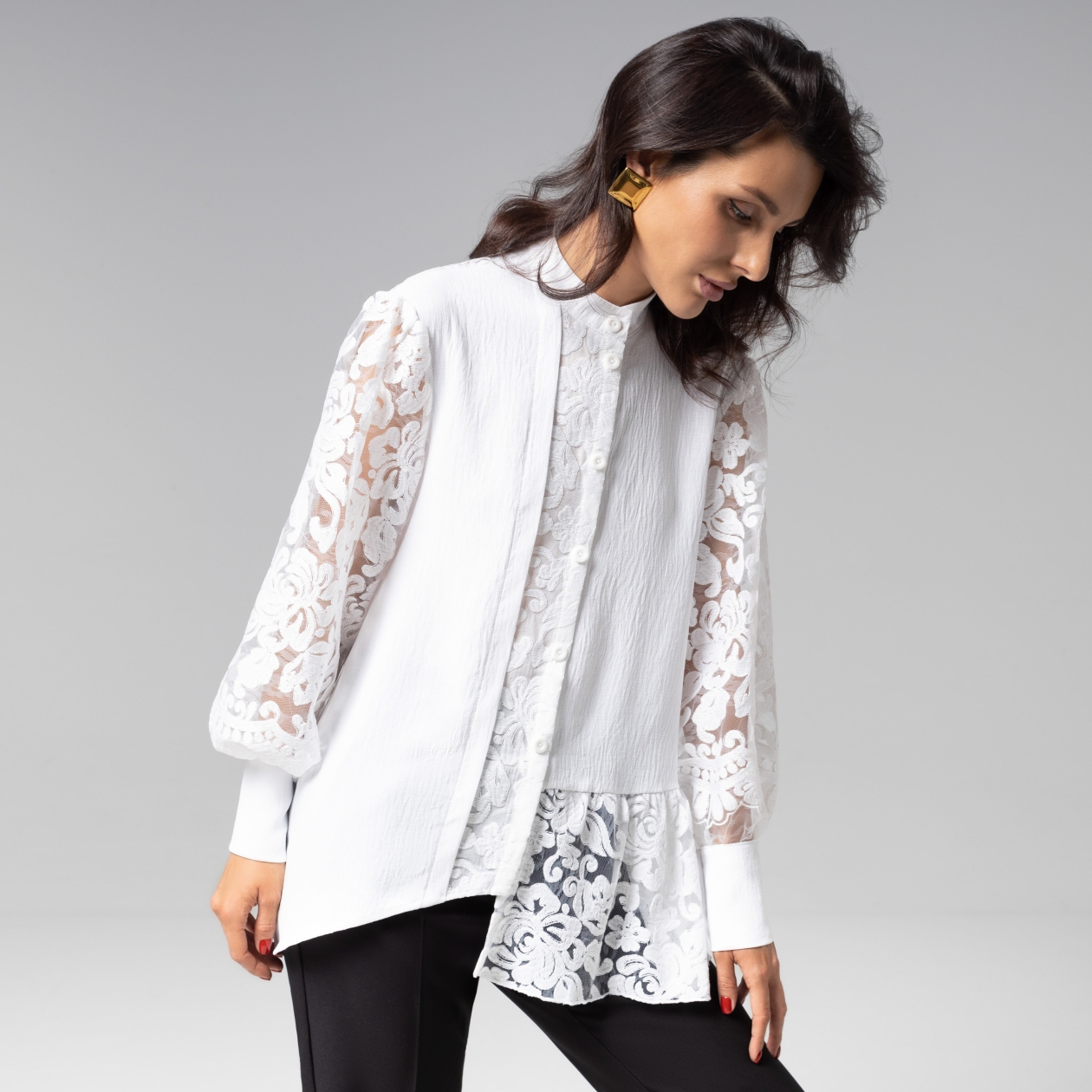 Кружевной повод. Состав: 50% п/э, 30% вискоза, 15% хлопок, 5% спандекс