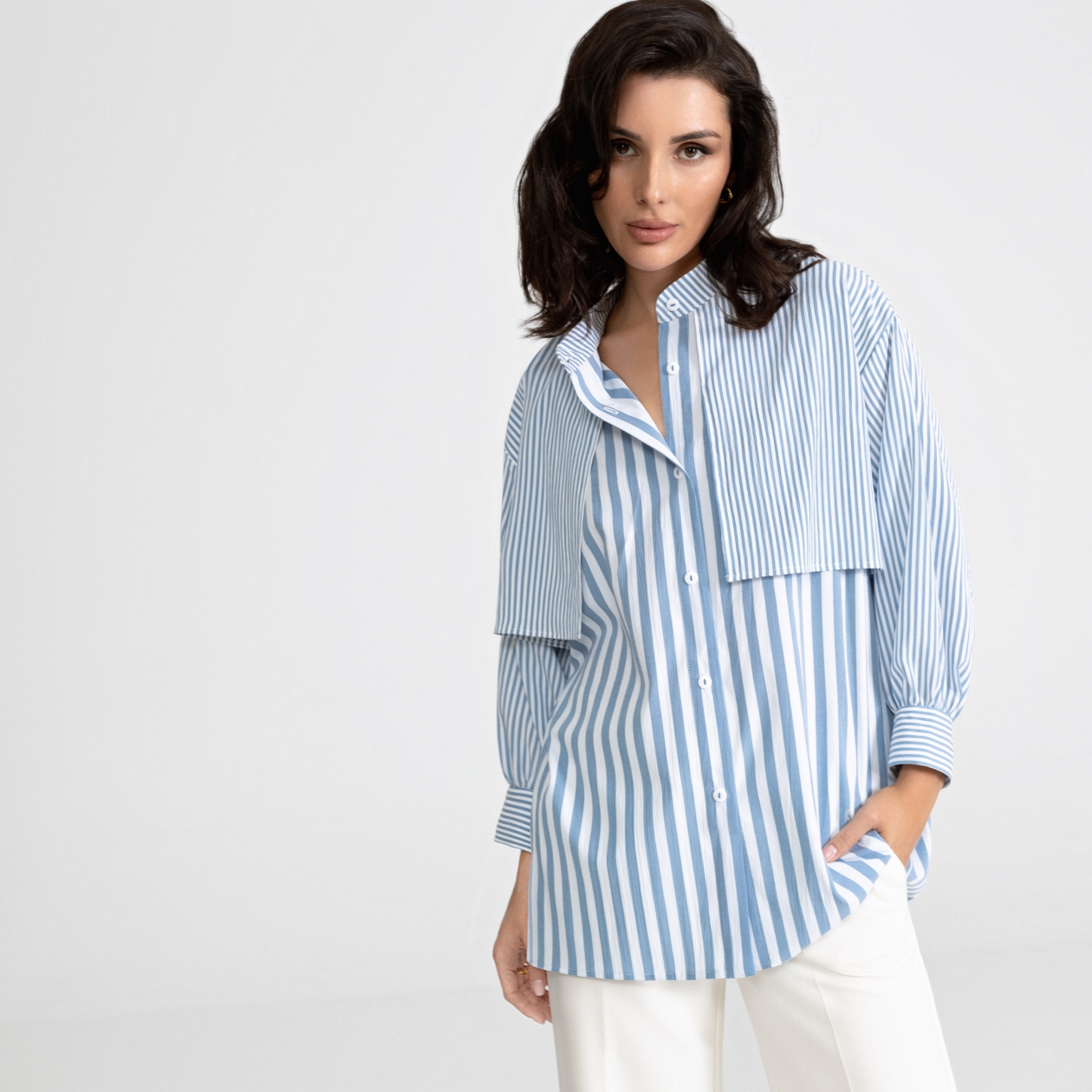 Вне конкуренции (beauty blue). Состав: 65% п/э, 30% вискоза, 5% спандекс