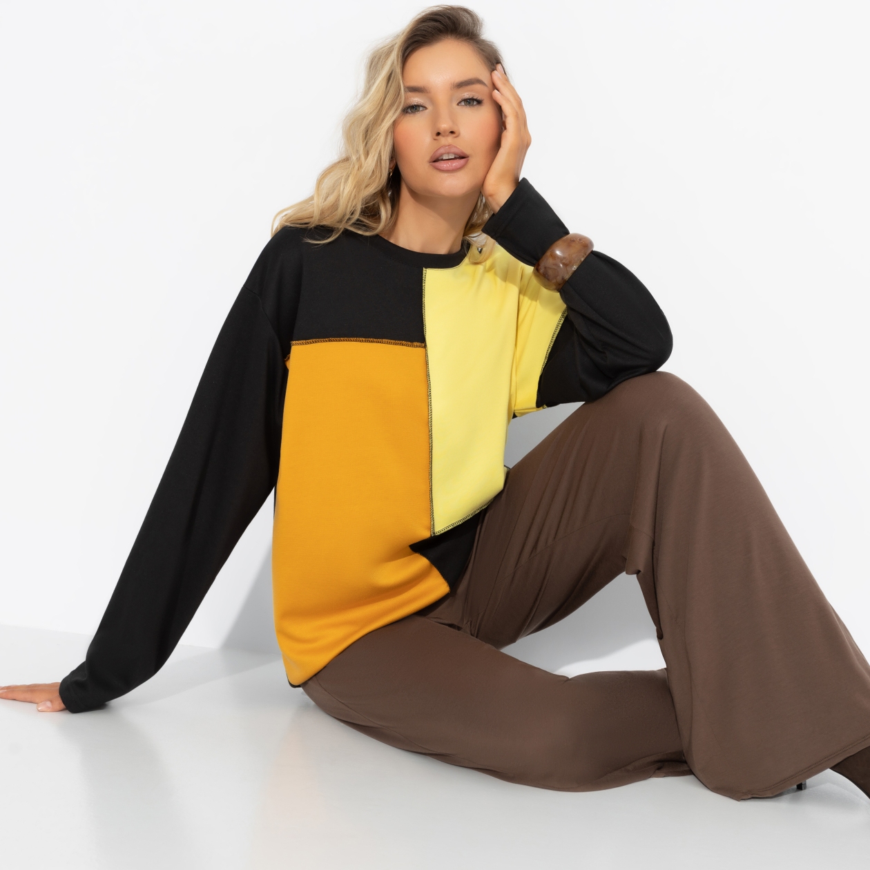 Лонгслив Идеальная гармония (оранжевая). Состав: 65% п/э, 30% вискоза, 5% стрейч