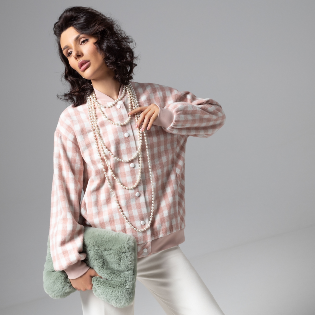 Бомбер Движение вперед (розовый). Состав: 60% полиэстер, 20% вискоза, 15% акрил, 5% хлопок