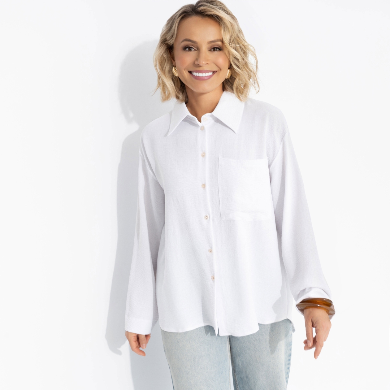 Создала себя сама (белая). Состав: 65% п/э, 30% вискоза, 5% эластан