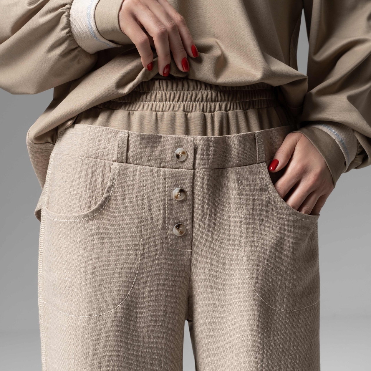 Брюки Раскованный шик. Состав: 65% полиэстер, 30% вискоза, 5% спандекс