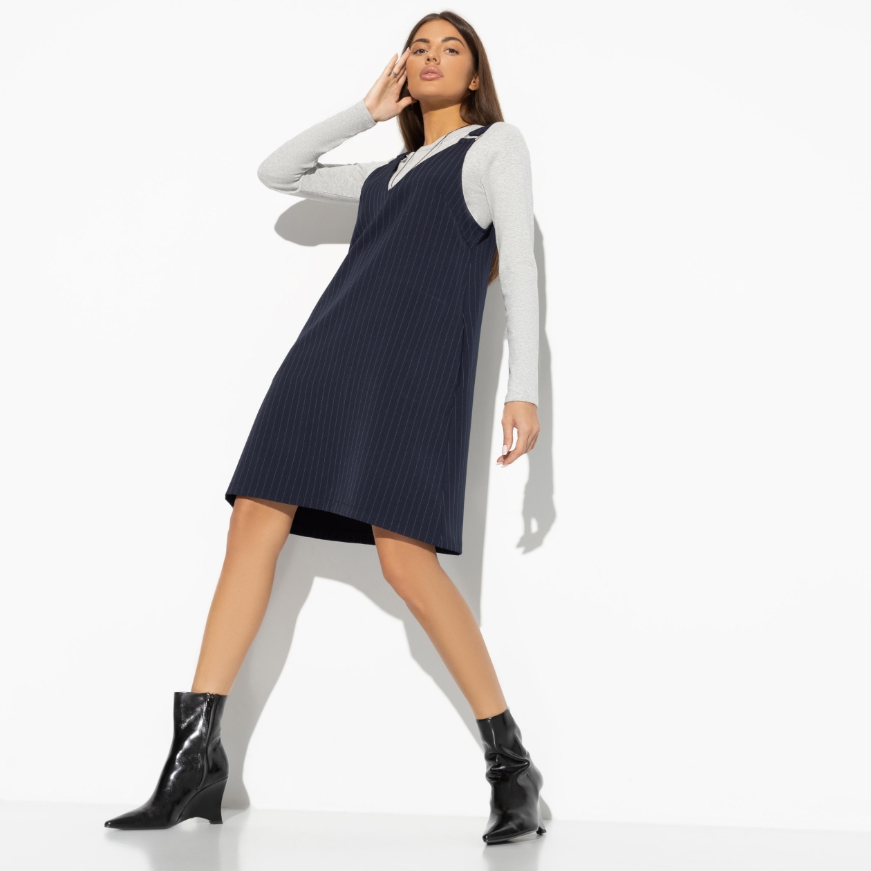 Сарафан Во всеоружии. Состав: 60% п/э, 37% вискоза, 3% спандекс