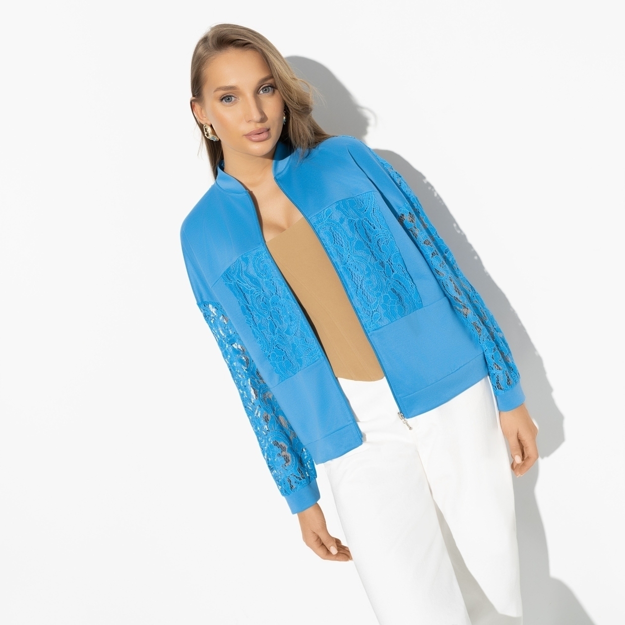 Бомбер Мода в большом городе (хит). Состав: 65% п/э, 30% вискоза, 5% спандекс