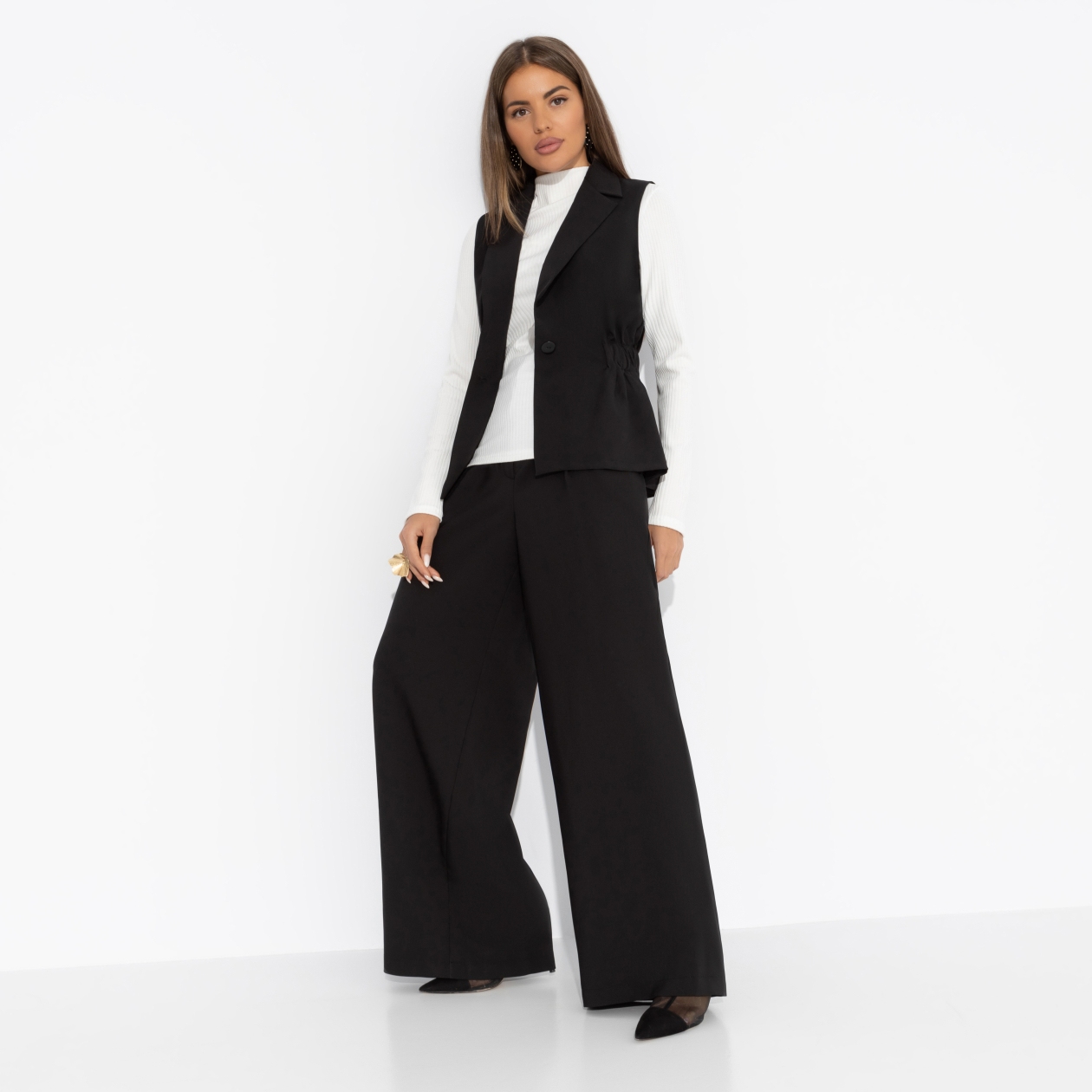 Летнее наслаждение (черный). Состав: 60% п/э, 37% вискоза, 3% спандекс