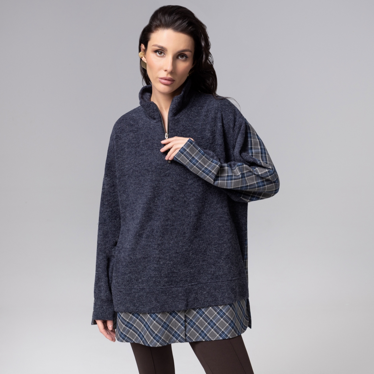 Путешествие начинается (синяя туманность). Состав: 65% п/э, 15% ангора, 15% акрил, 5% спандекс