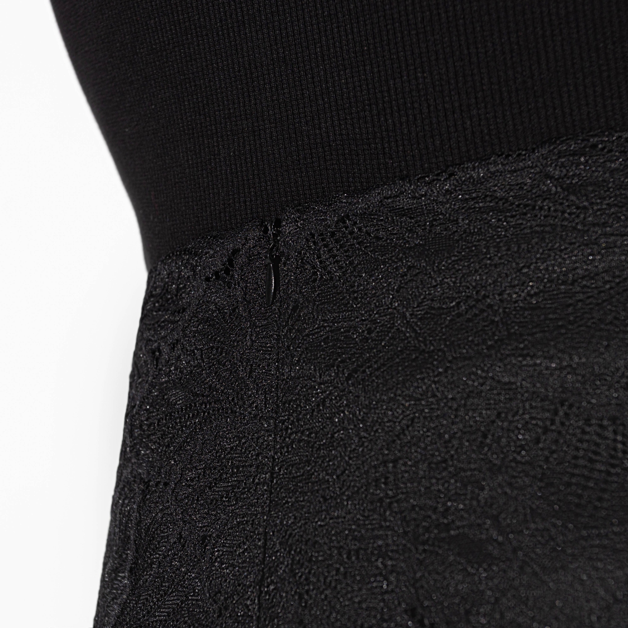 Икона бунта. Купить женский Юбка оптом от производителя.