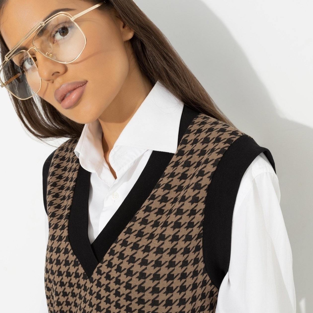 Великолепная игра. Состав: 85% п/э, 10% вискоза, 5% спандекс