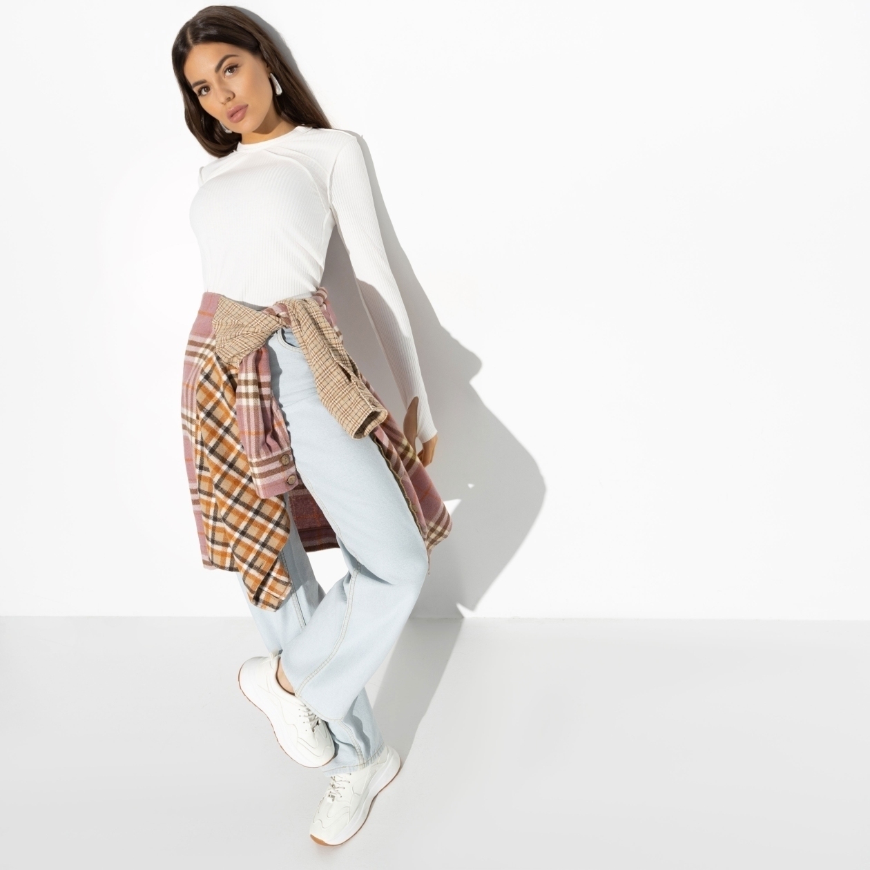 Лонгслив двусторонний Роковое признание (вайт). Состав: 65% п/э, 30% вискоза, 5% спандекс